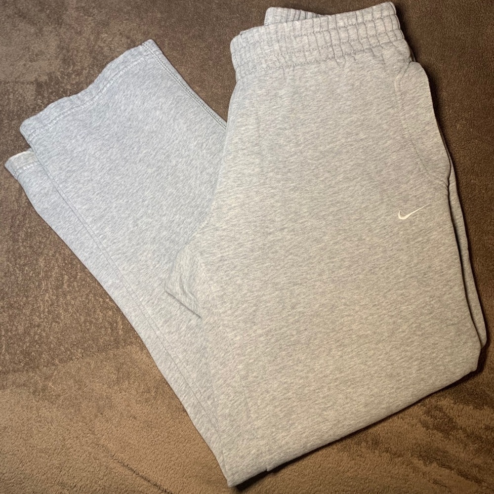 Men’s Medium Nike Sweatpants Light Grey